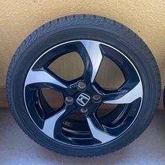 車のパーツ タイヤ、ホイールの画像