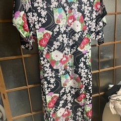 浴衣　黒地に牡丹、梅、なでしこ、朝顔の画像