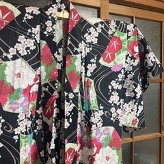 浴衣　黒地に牡丹、梅、なでしこ、朝顔の画像