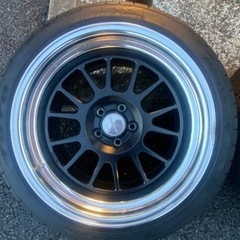 車のパーツ タイヤ、ホイールの画像