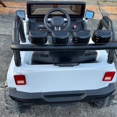 お取引中となりました。半額になりました❗️ラジコンカー　大型の画像