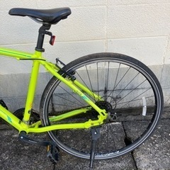 自転車 クロスバイクの画像