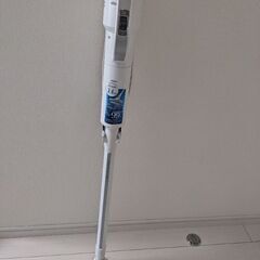 （コードあり）ハンディ掃除機