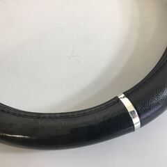 【美品】自動車用ハンドルカバーの画像