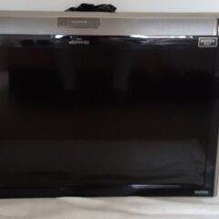 32型テレビ　シャープアクオス亀山モデル