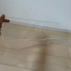 アクリル板とツノッチドル箱