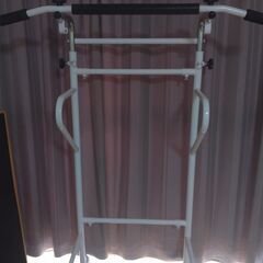 ぶら下がり健康器