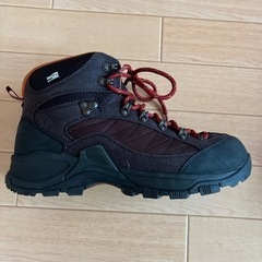 Columbia 
ハイキング　ブーツ