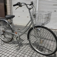 【26インチ自転車】外装6段変速、オートライト付　美品❗️前カゴ、グリップ新品❗️若林自転車　膳所店　SALE中❗️の画像