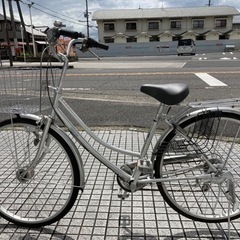 【26インチ自転車】外装6段変速、オートライト付　美品❗️前カゴ、グリップ新品❗️若林自転車　膳所店　SALE中❗️の画像