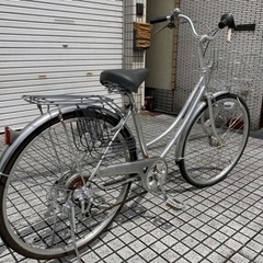 【26インチ自転車】外装6段変速、オートライト付　美品❗️前カゴ、グリップ新品❗️若林自転車　膳所店　SALE中❗️の画像