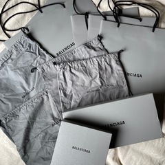 CELINE BALENCIAGA BURBERRY LOUIS VUITTON DIOR HERMESハイブランド紙袋まとめての画像