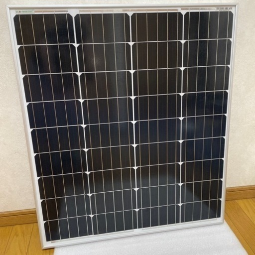 【新品・未使用】ソーラーパネル100w