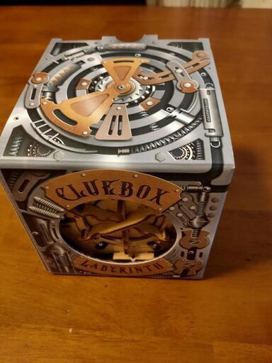 立体パズル　ClueBox