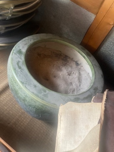 陶器の火鉢　重い
