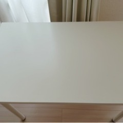 IKEA テーブル白の画像