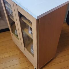 キッチンワゴンキャスター付！4月28日までに取りに来られる方限定！