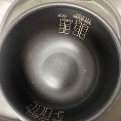 シャープ 炊飯器  5.5合 シルバー KS-S10J-Sの画像