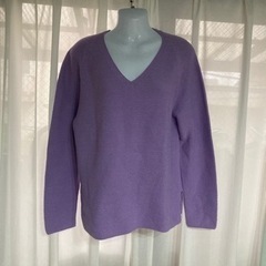 1014.UNIQLO 紫の3DコットンブレンドVネックセーター⭐︎