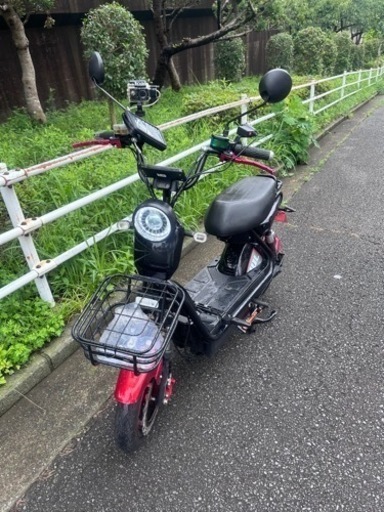 電動バイク/原付二種（90ccクラス)/100v電源取れます