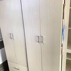 ワードローブ (マーレ1860)  2台あり【玄関先迄納品】