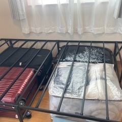 セミダブル ベッドフレームの画像