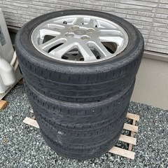車のパーツ タイヤ、ホイールの画像