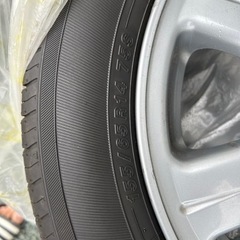 車のパーツ タイヤ、ホイールの画像