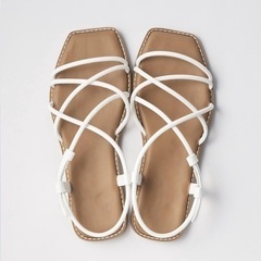 ほぼ新品 UNIQLO ナローストラップサンダル