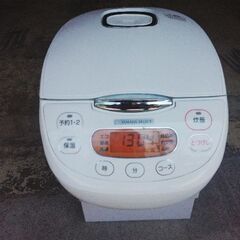 ヤマダ電機　炊飯ジャー　1.0L