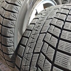 タイヤ　ホイール　VOLVO V40 純正アルミ　YOKOHAMA IceGUARDE iG60 205/55R16　7Jx16x50 PCD108の画像