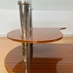 ガラスローテーブルの画像