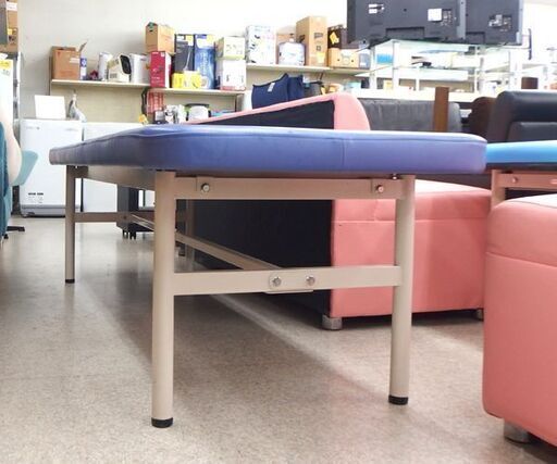 PARAMOUNT BED 施術台 約190cm 診療台 診察台 C-265 青色系パープル系 施術ベッド マッサージベッド エステベッド☆ 札幌市 北区 屯田 PARAMOUNT BED 施術台 約190cm 診療台 診察台 C-265 青色系