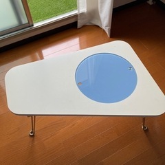 テーブル