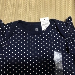 ベビーギャップ長袖ロンパース　90cm  GAP未使るの画像