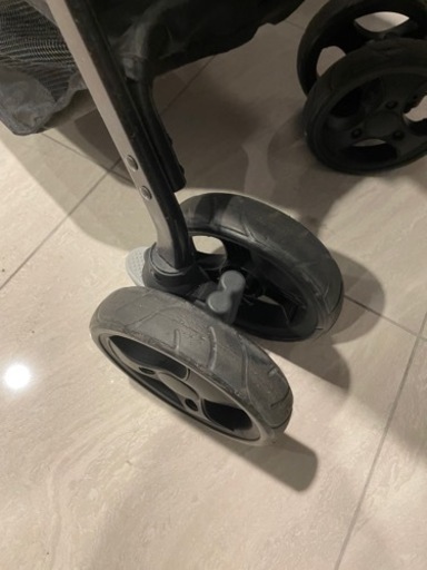 美品　Nebio アミティエF 二人乗りベビーカー　カトージ　