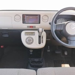 お洒落なカラーのお買い得車！ダイハツ　ミラココア　ココアXの画像