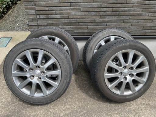 車のパーツ タイヤ、ホイール