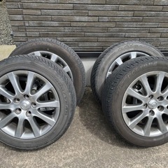 車のパーツ タイヤ、ホイール