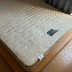 セミダブルベッドの画像