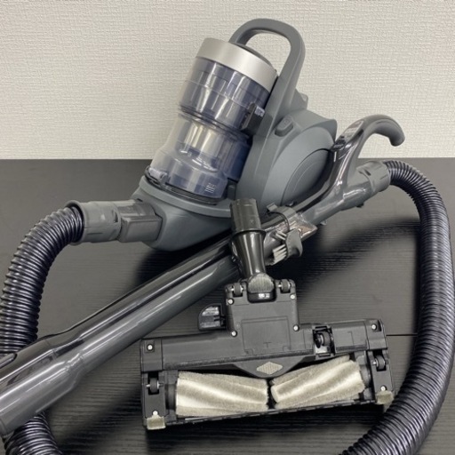 【ご来店限定】＊ Panasonic サイクロン式掃除機　2023年製＊0629-3