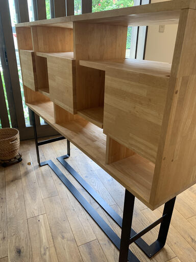 オフィス、店舗用　陳列用棚