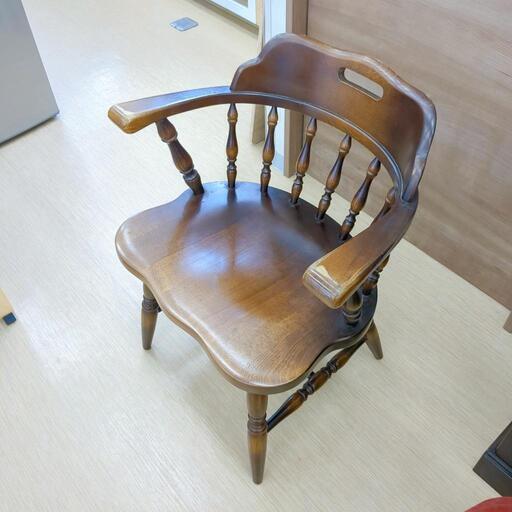 飛騨産業☆キツツキマーク、ウィンザーチェア、家具 椅子【浜村鹿野温泉ICから3分 買取本舗 宮本リサイクル 営業時間9～19時 定休日水曜のみ←連絡できませんm(_ _)m】