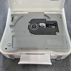 ポータブルDVDプレーヤー　テレビも視聴可能の画像