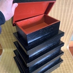 漆塗り　重ね重箱