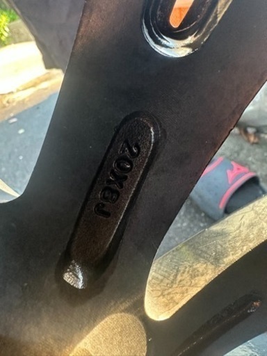 車のパーツ タイヤ、ホイール