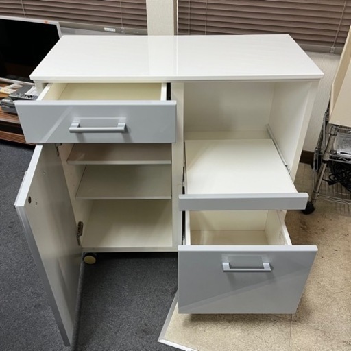 北海道 帯広 キッチンボード 家具 収納家具 食器棚、キッチン収納 