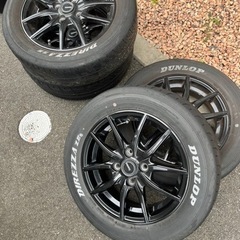 車のパーツ タイヤ、ホイールの画像