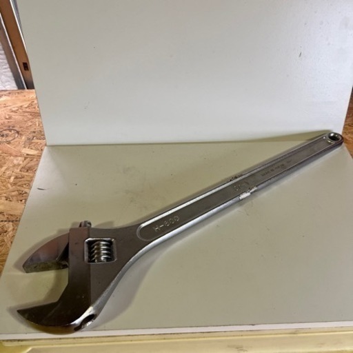 30 　モンキーレンチ