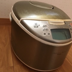 炊飯器（多分ジャンク品）の画像